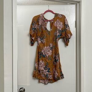 Women’s billabong dress